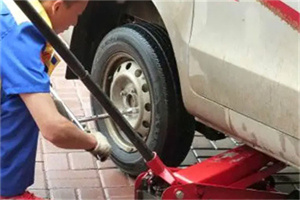 锡林郭勒盟附近拖车24小时服务热线电话