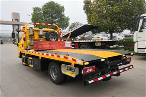 锡林郭勒盟道路救援拖车报价