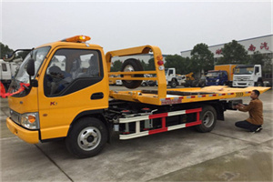 锡林郭勒盟哪里有拖车服务