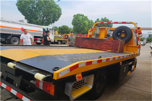 锡林郭勒盟附近拖车电话号码服务