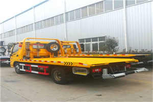 锡林郭勒盟附近拖车救援搭电