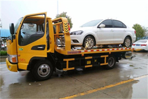 锡林郭勒盟附近拖车救援24小时服务热线